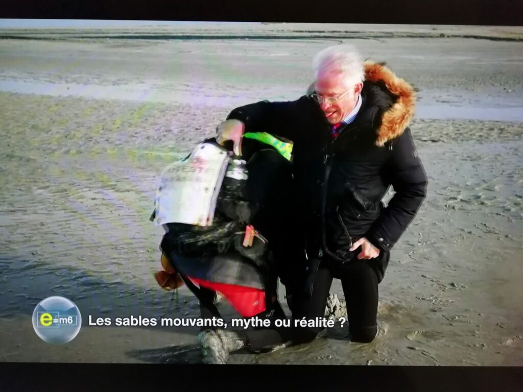 E M6 Au Mont Saint Michel Mac Lesggy Avec Patrice Dans Les Sables